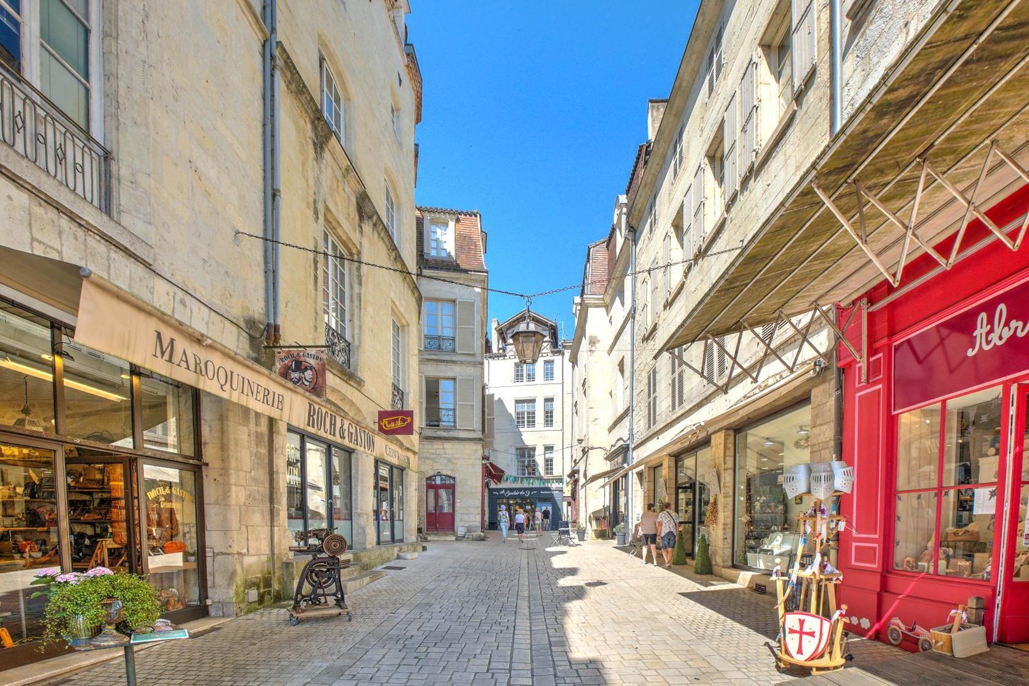 Miraflores, Appartement En Ville Périgueux Extérieur photo